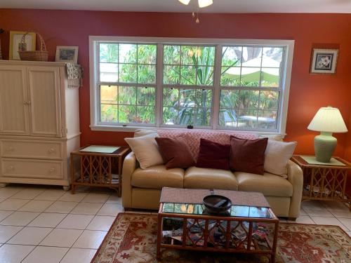 One Bed Suite near Beaches and Downtown Sarasota — 4-Star Luxury Hotel in Sarasota, United States