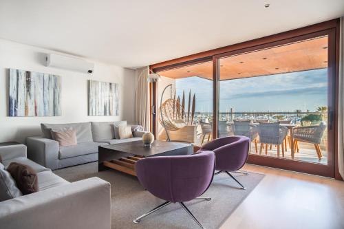Luxury sea view Apartment in Puerto de Alcudia — 4-Star Luxury Hotel in Alcudia, Spain