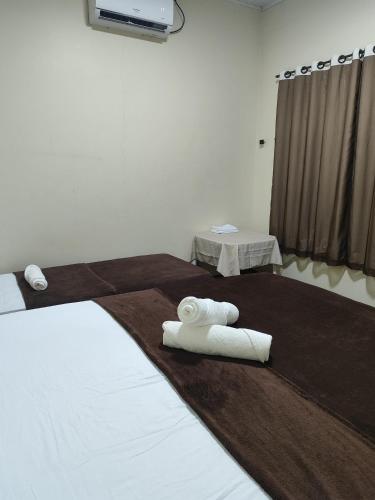 Aluguel de um quarto Espaço Maranata — hotel in Porangatu