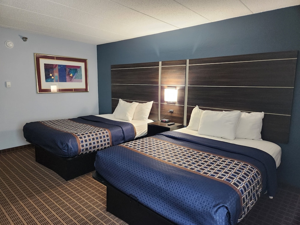 Stillwater Inn & Suites - photo 12