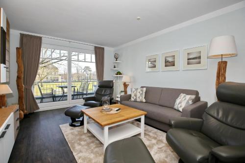 Meeresblick Wohnung 104 4 Sterne DTV — 4-Star Luxury Hotel in Ostseebad Kuehlungsborn, Germany