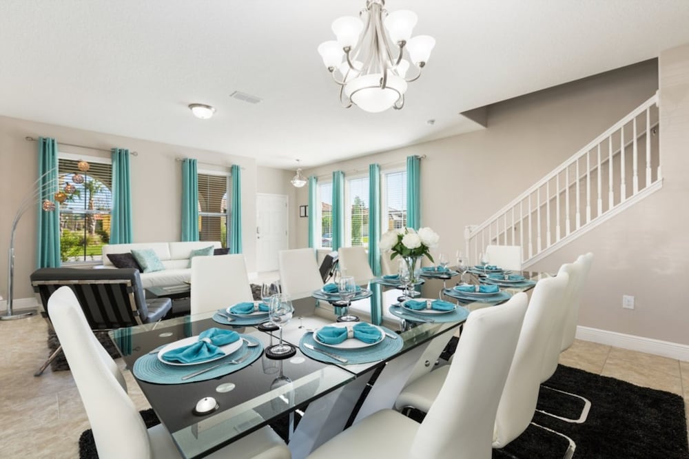7 Bedrooms 5 Bathrooms Solterra 4103 Od - photo 37