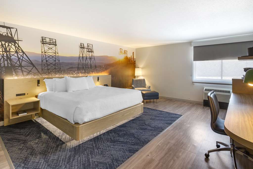 Best Western Plus Butte Plaza Inn - photo 4