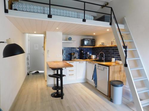 Studio Azur - carbon neutral hotel in Aigues-Mortes