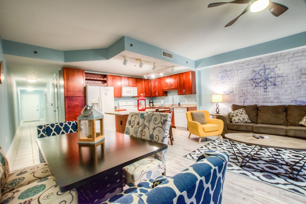 Laketown Wharf Resort by Aneliya's Rentals - photo 505
