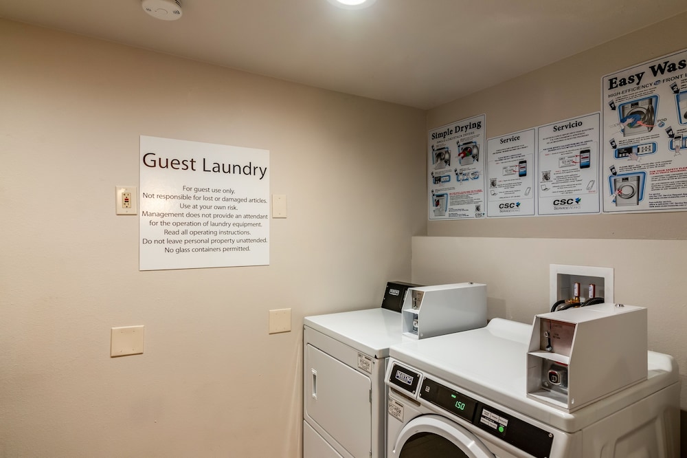Holiday Inn Express & Suites Camarillo by IHG - photo 31