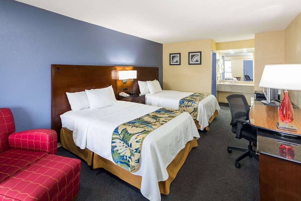 Days Inn by Wyndham Walterboro - photo 6