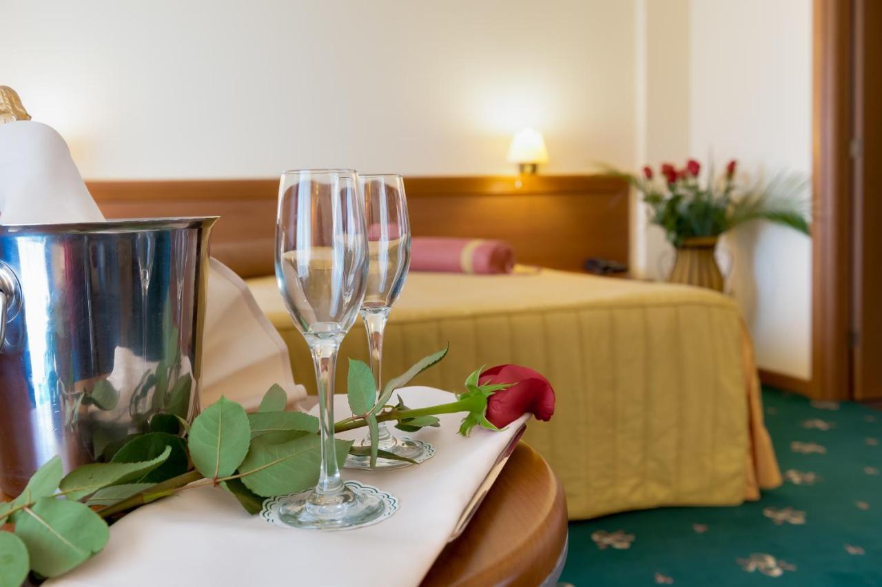Hotel Palas — Ovidiu — photo 4