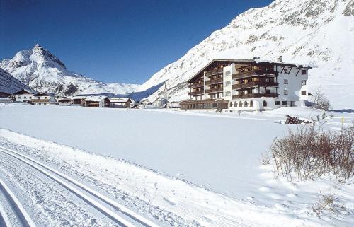 Alpenhotel Tirol in Galtuer, Austria