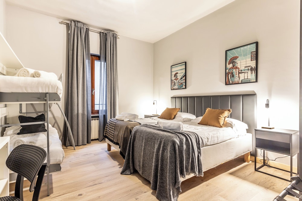 Flatinrome Trastevere Complex — 4-Star Luxury Hotel in Rome, Italy