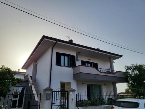 Paule mare in La Caletta, Italy