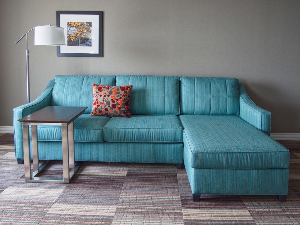 Hampton Inn & Suites Moore - photo 18