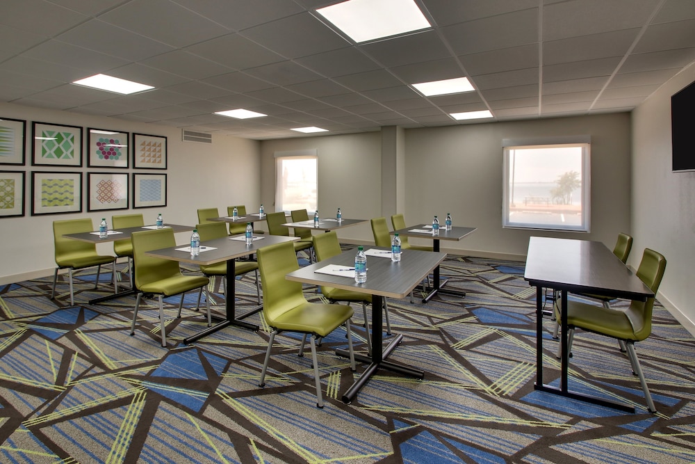 Holiday Inn Express Atlantic City W Pleasantville by IHG - photo 44