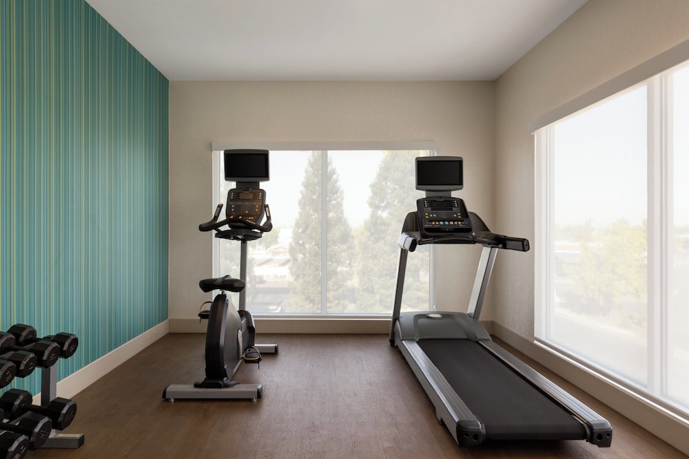 Holiday Inn Express West Sacramento - photo 17