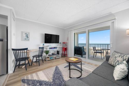 Cara Mar 205 Oceanfront Rendezvous in Ocean City, United States