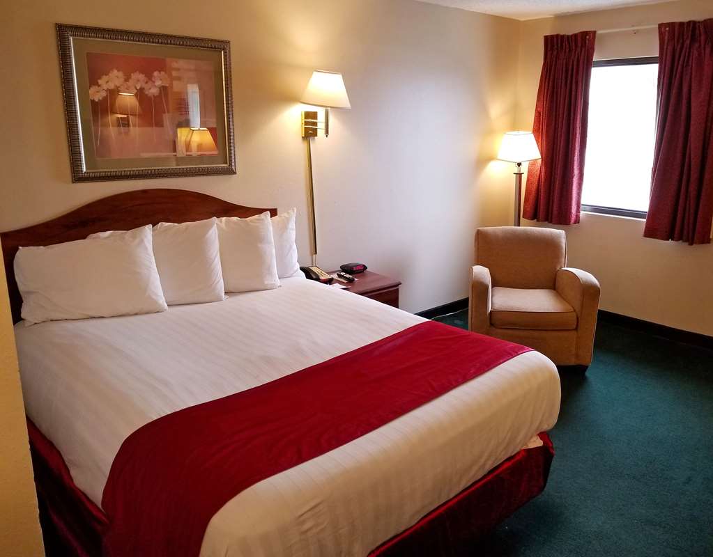 Americas Best Value Inn St. Louis South - photo 18