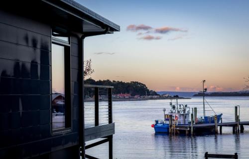 The Seafarer - carbon neutral hotel in Unknown City