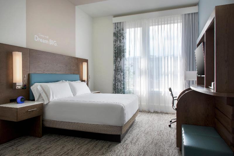 Even Hotels Long Island City New York - photo 33