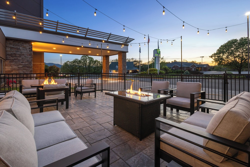 Holiday Inn Roanoke Tanglewood Rt 419&i581 by IHG - featured photo