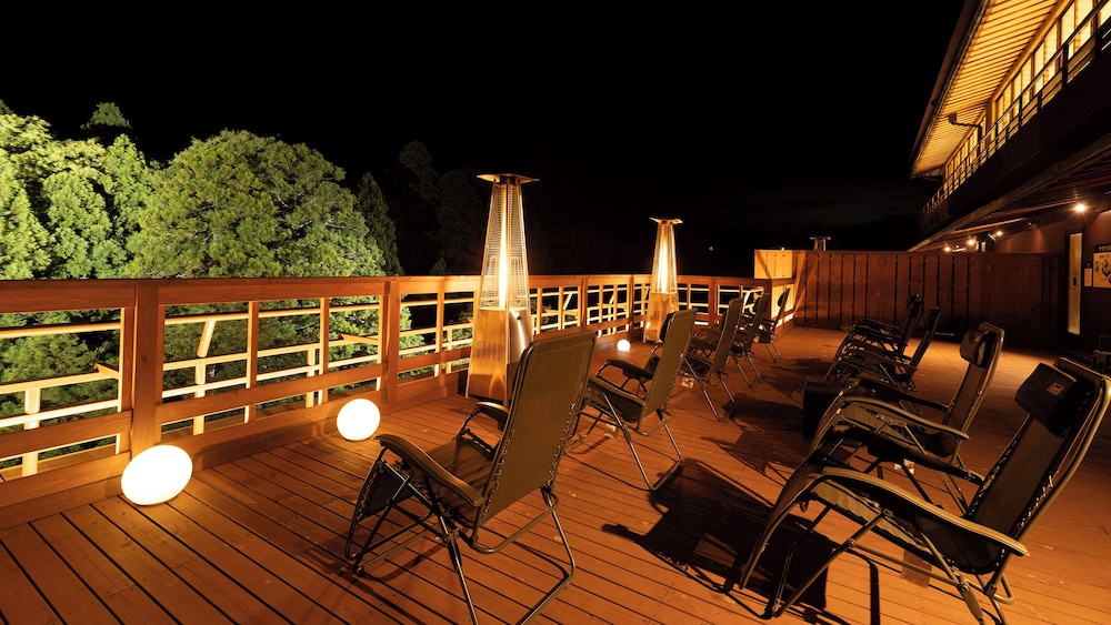 Ooedo Onsen Monogatari Premium Yoshinoya Irokuen in Kaga, Japan