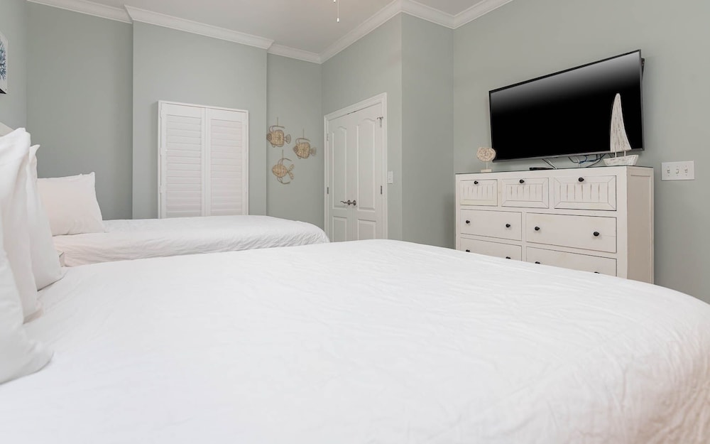 Phoenix Gulf Towers 303 3 Bedroom Condo - photo 10