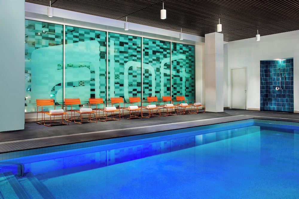 Aloft by Marriott Boston Seaport District - photo 12