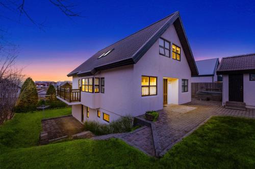 Inviting 2BR Haven in the Heart of the Suburbs — 4-Star Luxury Hotel in Reykjavik, Iceland