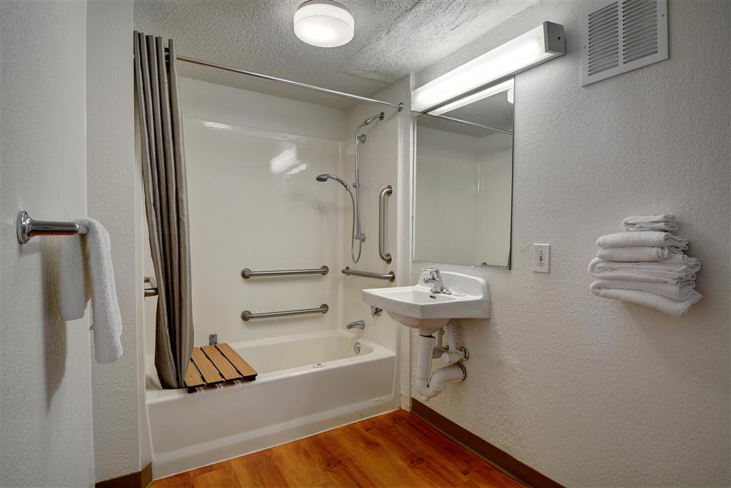 Motel 6 Chicopee MA Springfield - photo 21