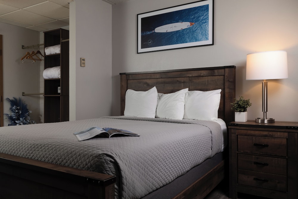 Harbor Shores on Lake Geneva - photo 23