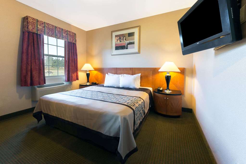 Days Inn by Wyndham Luray Shenandoah - photo 67