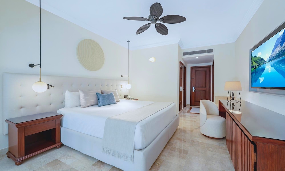 Grand Palladium Select White Sand Resort & Spa All Inclusive