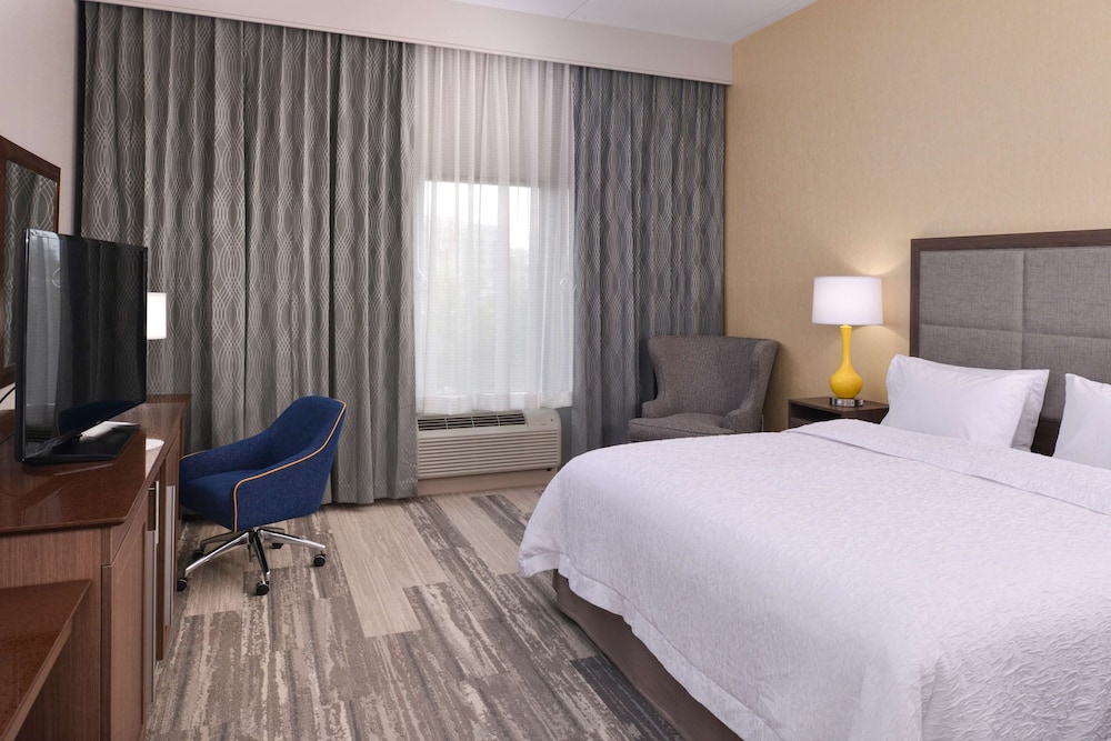 Hampton Inn & Suites Cincinnati Mason - photo 20