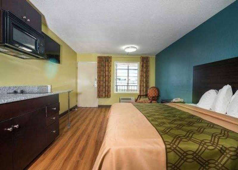 Suburban Extended Stay Hotel Selma I 95 - photo 10
