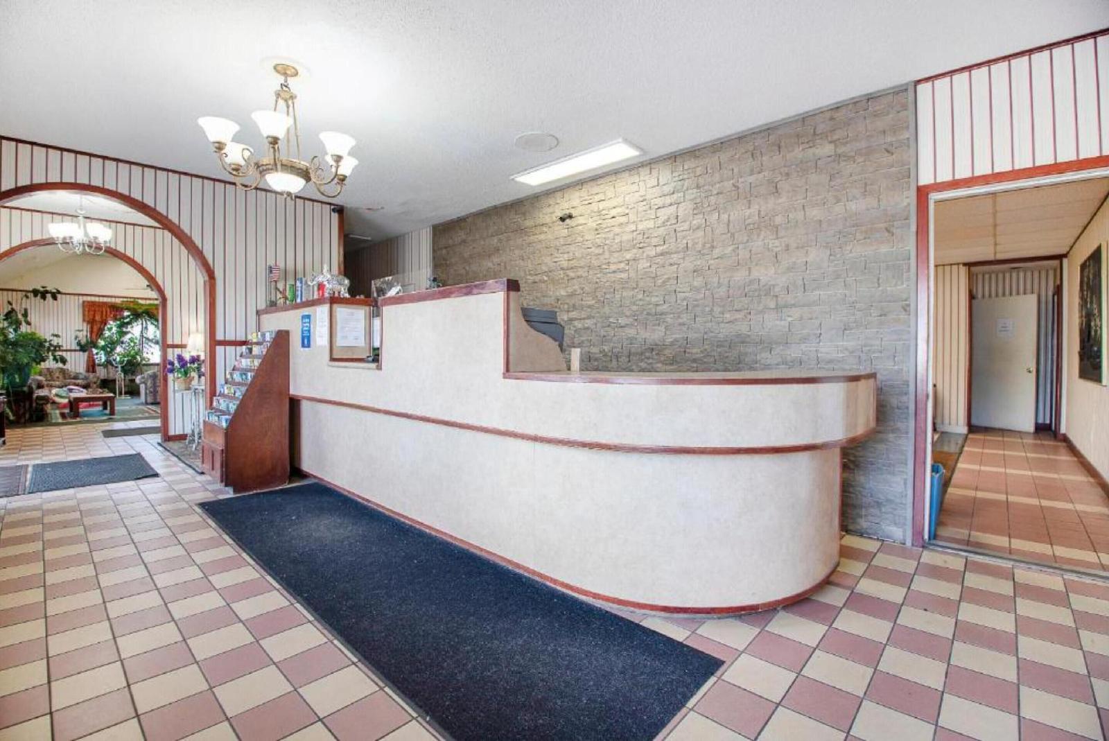 Hotel O Daylight Inn Elkhart I 90 IN - photo 21
