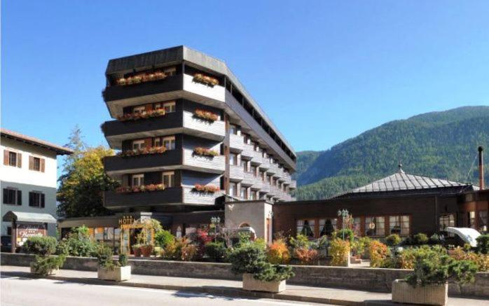 Hotel Henriette in Male, Italy