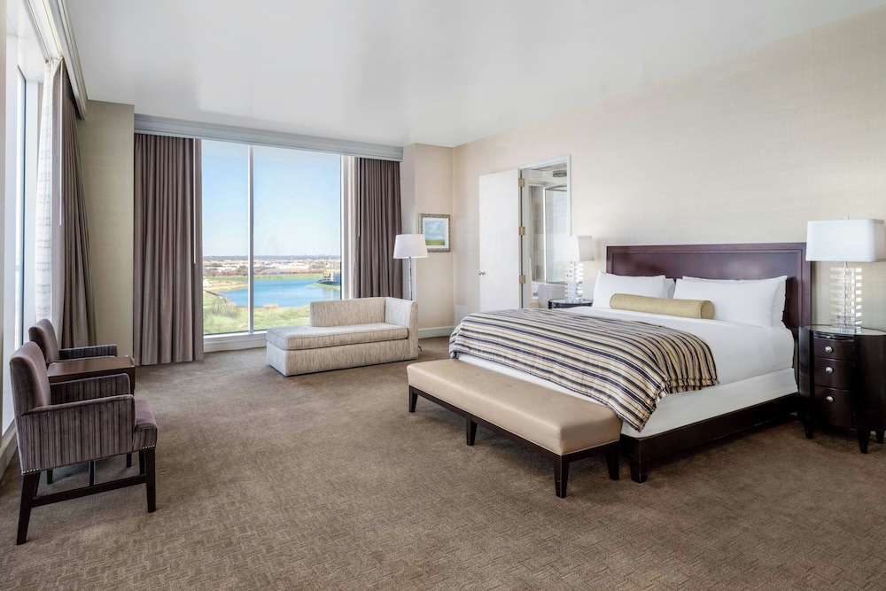 Renaissance Dallas North Hotel - photo 18