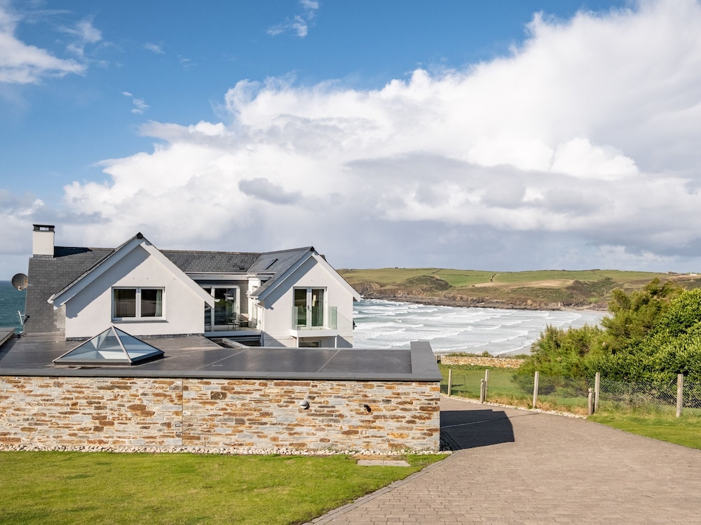 Seascape - carbon neutral hotel in Polzeath