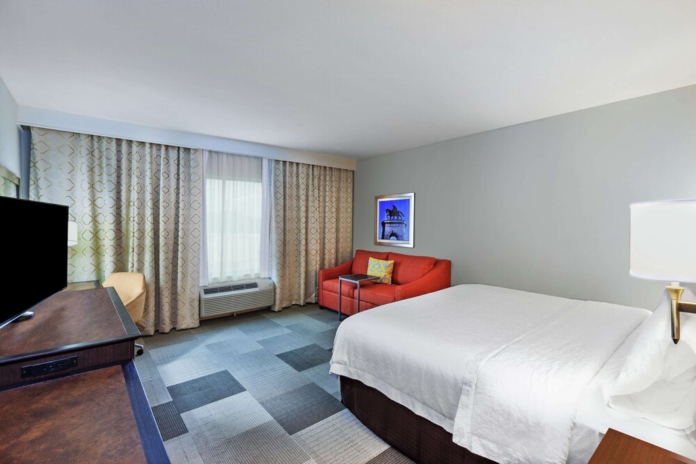 Hampton Inn & Suites by Hilton Houston North IAH - photo 10