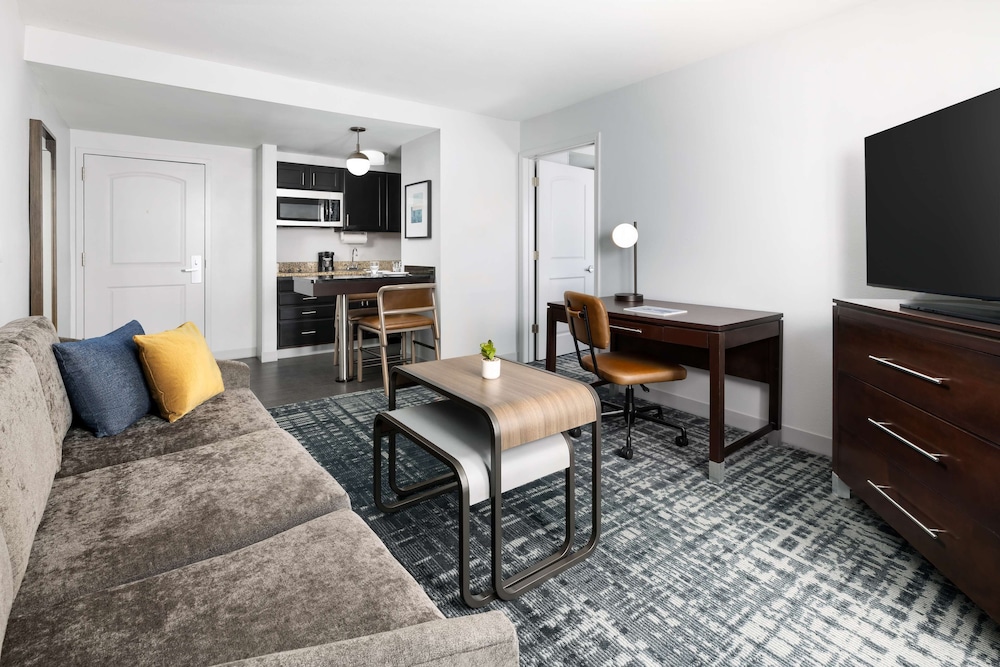 Homewood Suites by Hilton Manchester Airport - photo 22