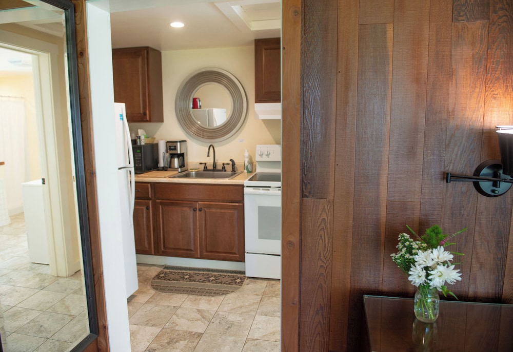 Inn at Buckhorn Cove - photo 21