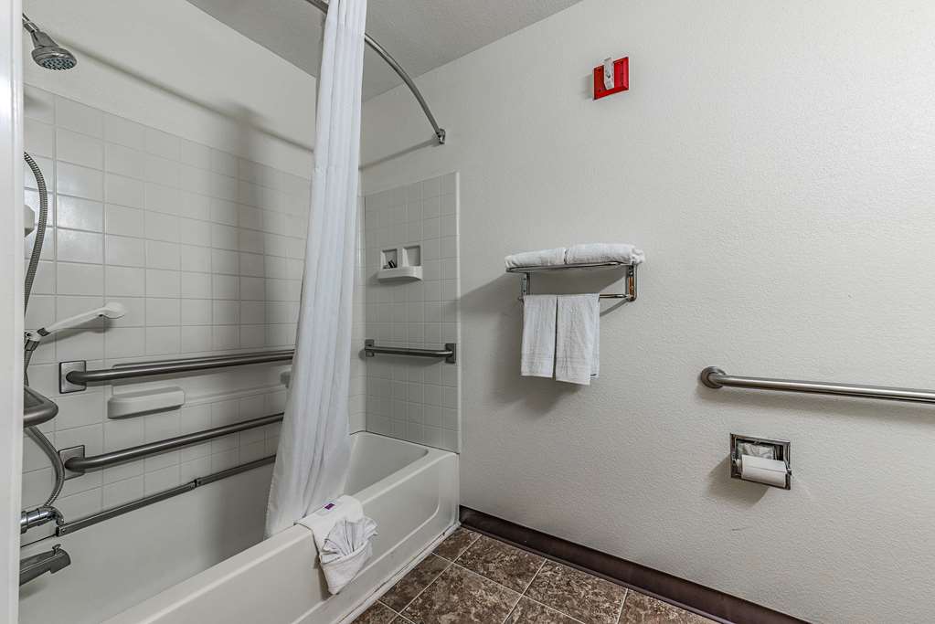 Motel 6 Charlotte NC University - photo 17