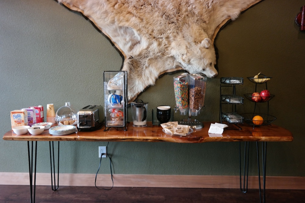 Sitka Hotel and Restaurant - photo 23