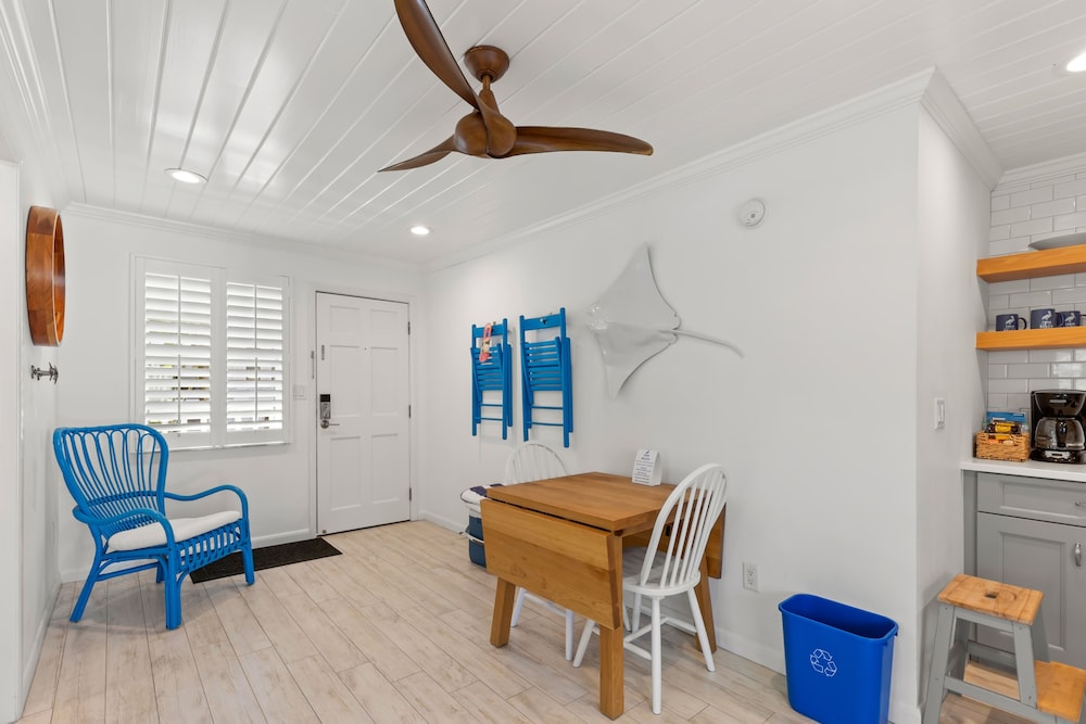 Inn on the Beach - photo 14