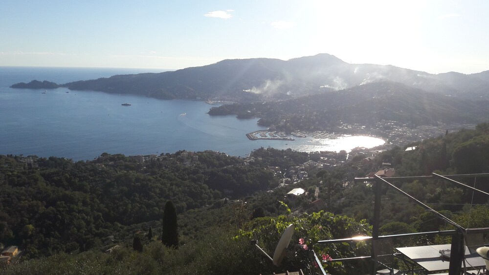 Fronte - carbon neutral hotel in Zoagli