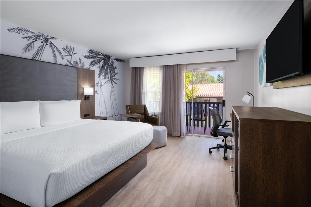 Best Western Plus Pepper Tree Inn - photo 30
