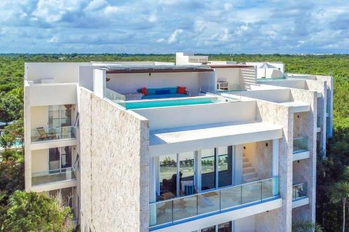 Tortuga Azul Private Terrace Rooftop Pool W BBQ Beach Access 11 Pools Free Beach Club — 4-Star Luxury Hotel in Akumal, Mexico