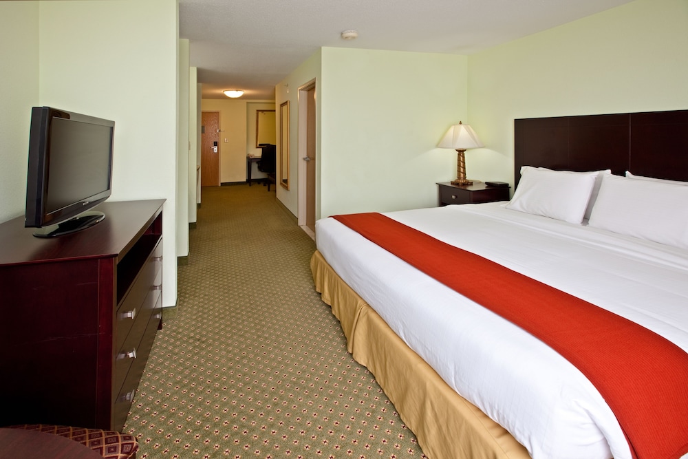 Holiday Inn Express & Suites Scottsburg an IHG Hotel - photo 5
