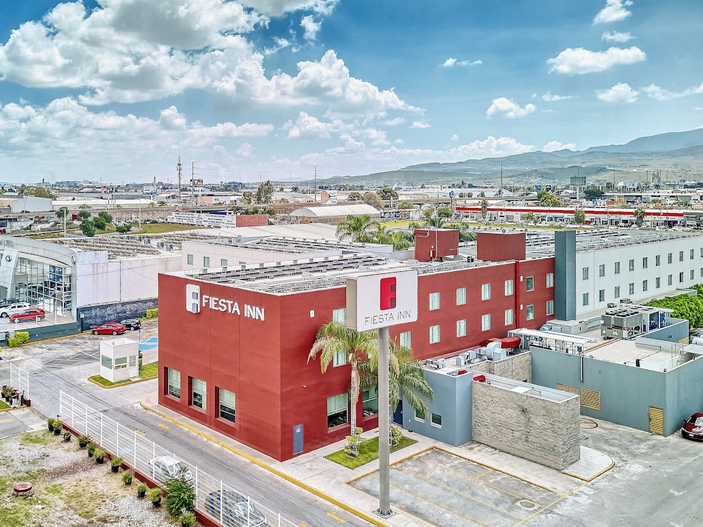 Fiesta Inn Express San Luis Potosí Oriente — hotel in San Luis Potosi