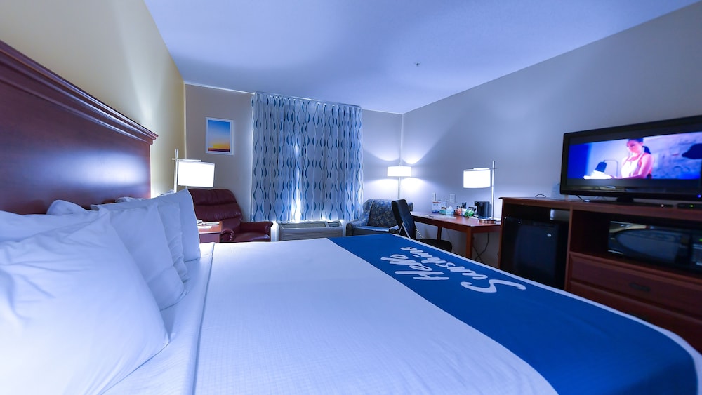 Days Inn by Wyndham Greensboro NC - photo 5