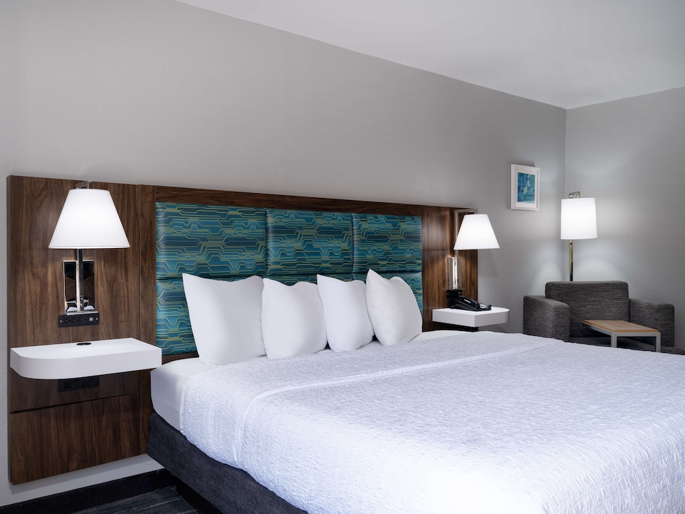 Hampton Inn Peachtree Corners Norcross - photo 4